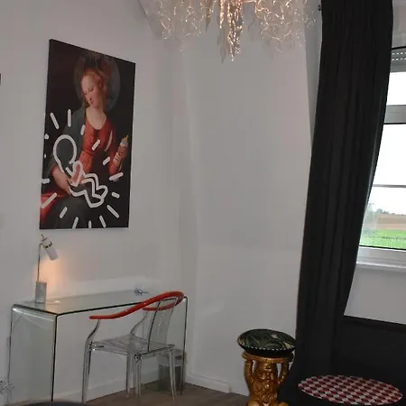 Hermitage Henry Bed & Breakfast Maresches